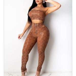 Brand new never worn 2 piece set